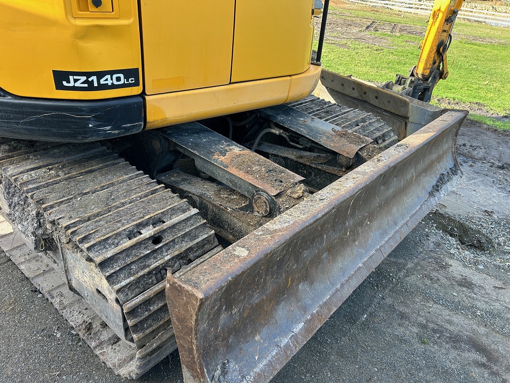 2018 JCB JZ140D-LC excavator Excavator for sale